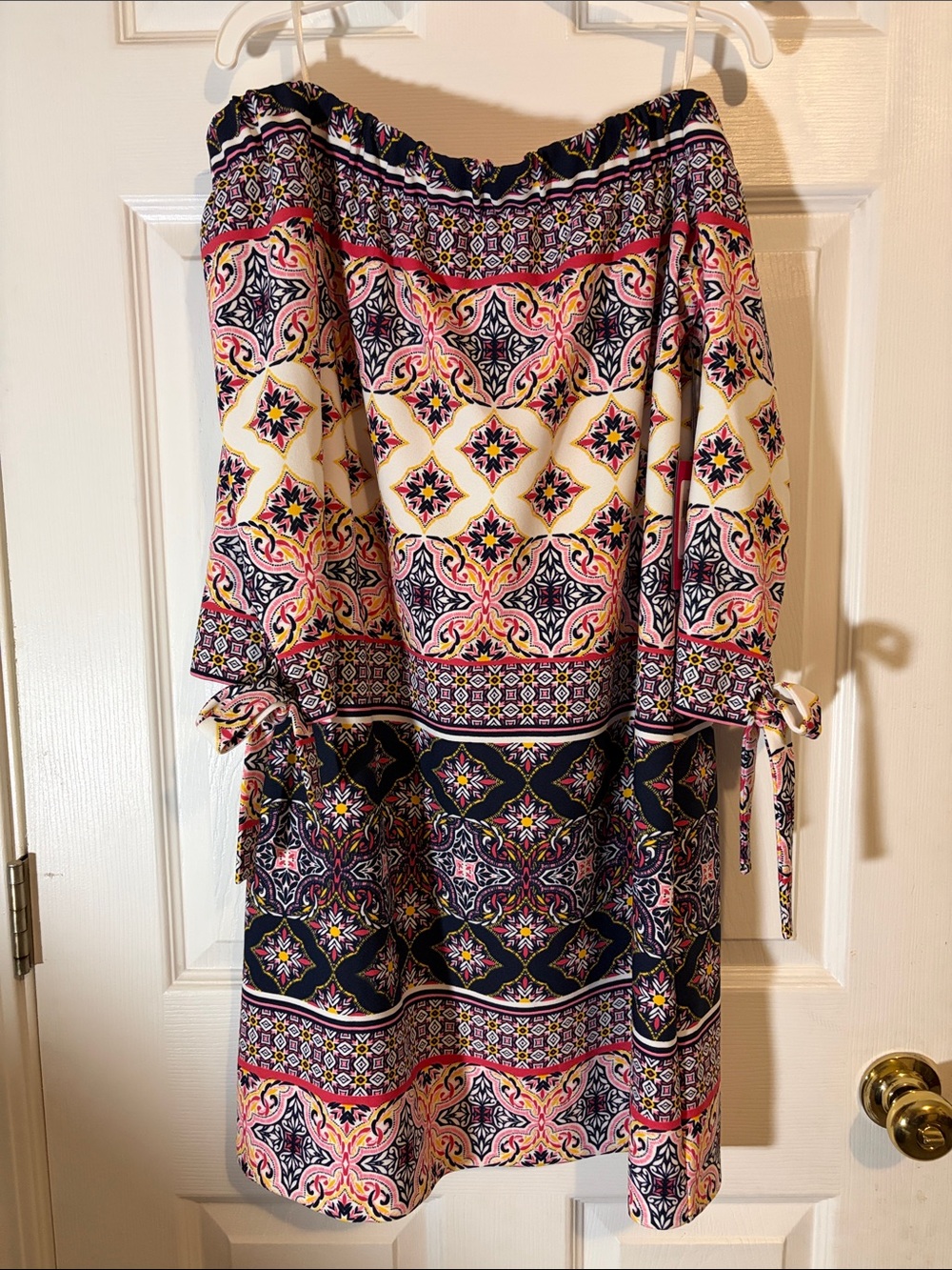 Boho Off-Shoulder Floral Tile Print Dress in Pink and Navy